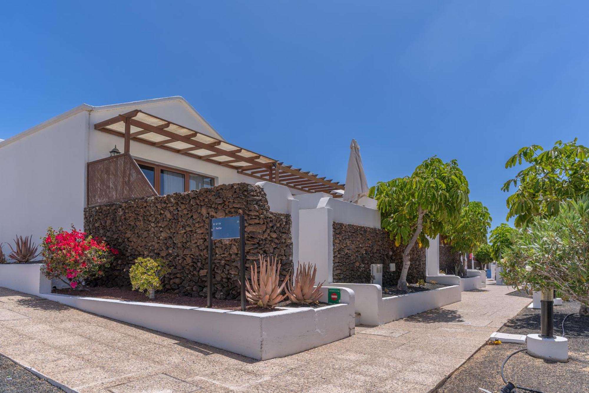 Playa Flamingo C Apartment Playa Blanca  Exterior photo